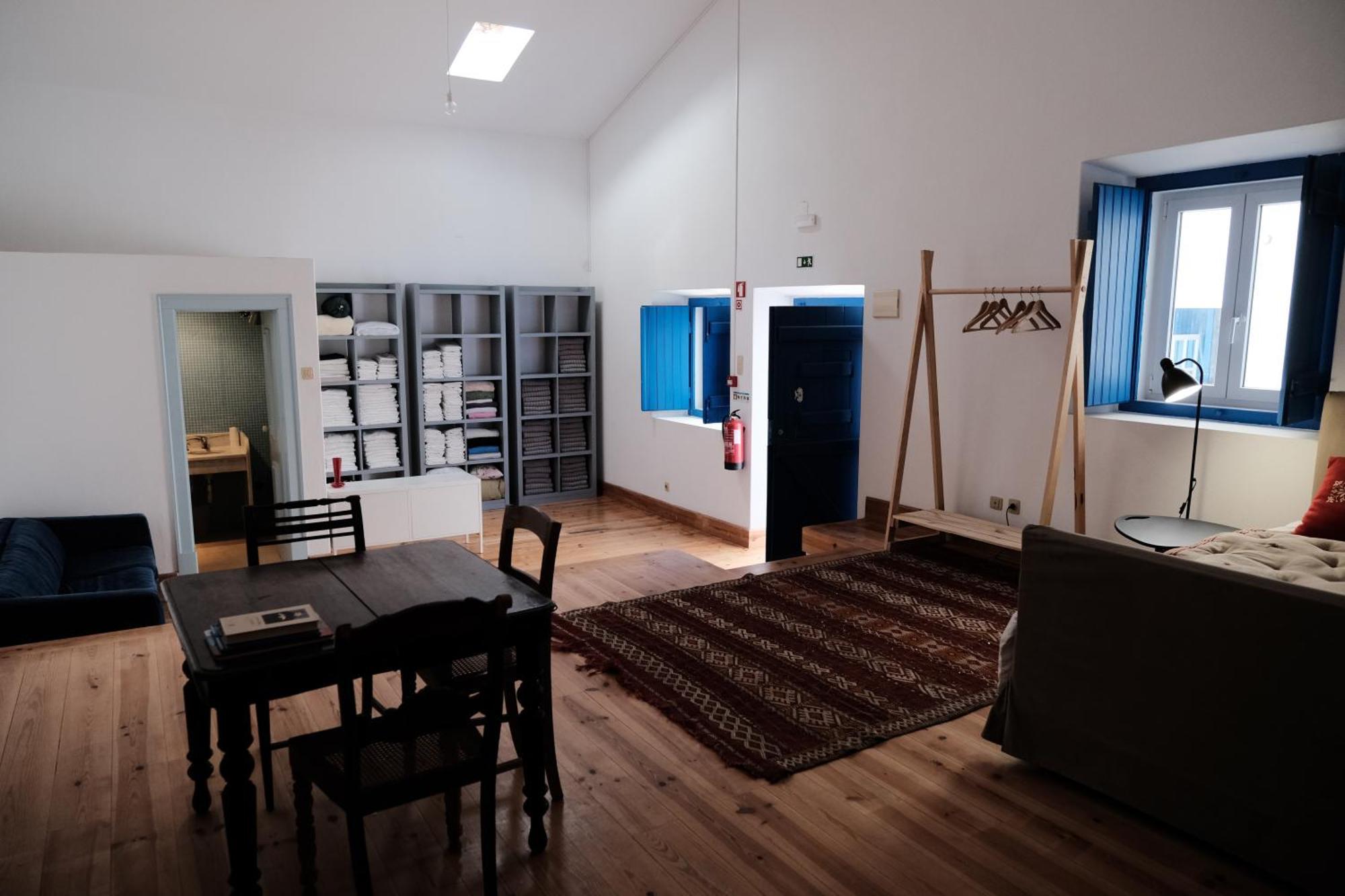 Azoia 10 - Hostel & Casas De Campo Azoia de Baixo Phòng bức ảnh